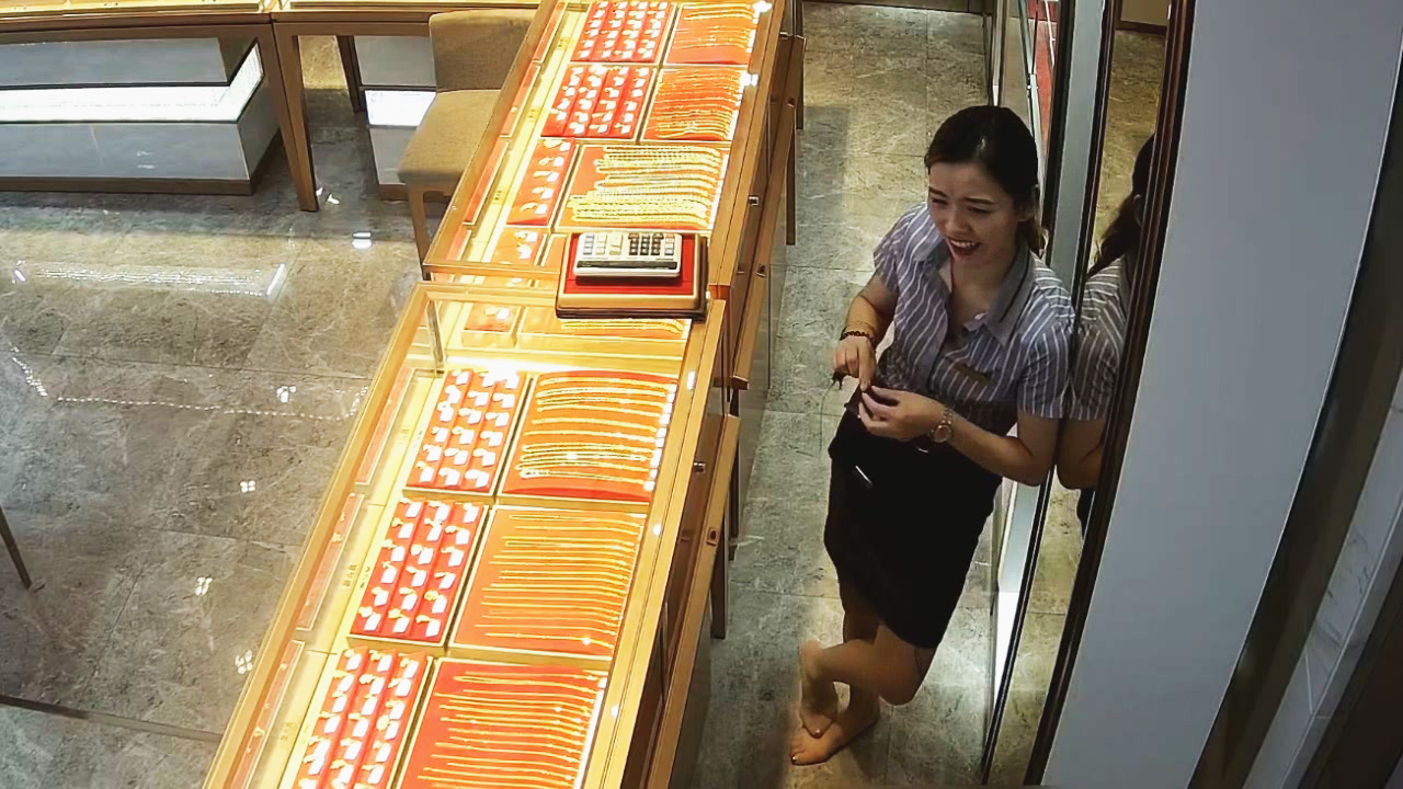 �����Ь169-720P[(000907)03-19-24].JPG