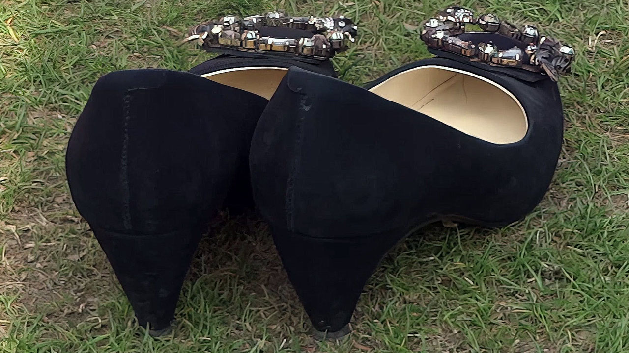 ��649�������õĽ����Ʒ�����ݵ����۹�����Ů��1-4Kר��[(002712)01-21-45].JPG
