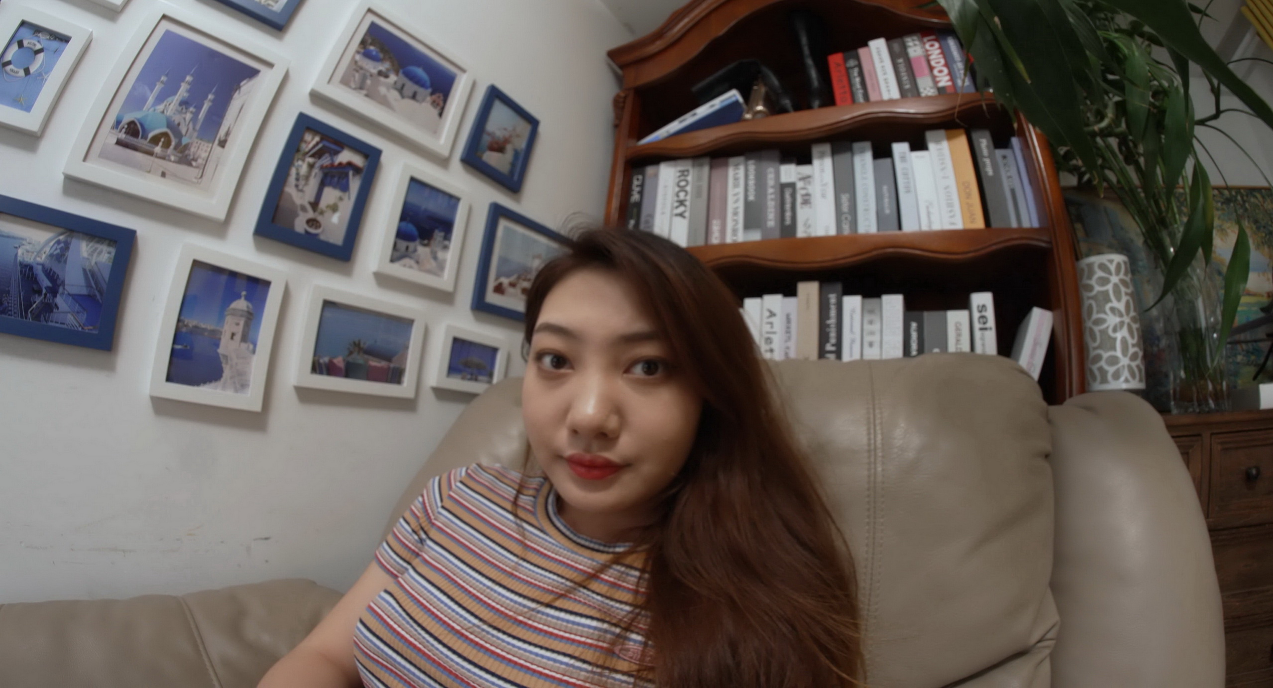 ��Sexy Asian Girls Feet�����۾�ͷ��С����������Ĵ�� ���� 4K.mp4_20220220_212936.456.jpg