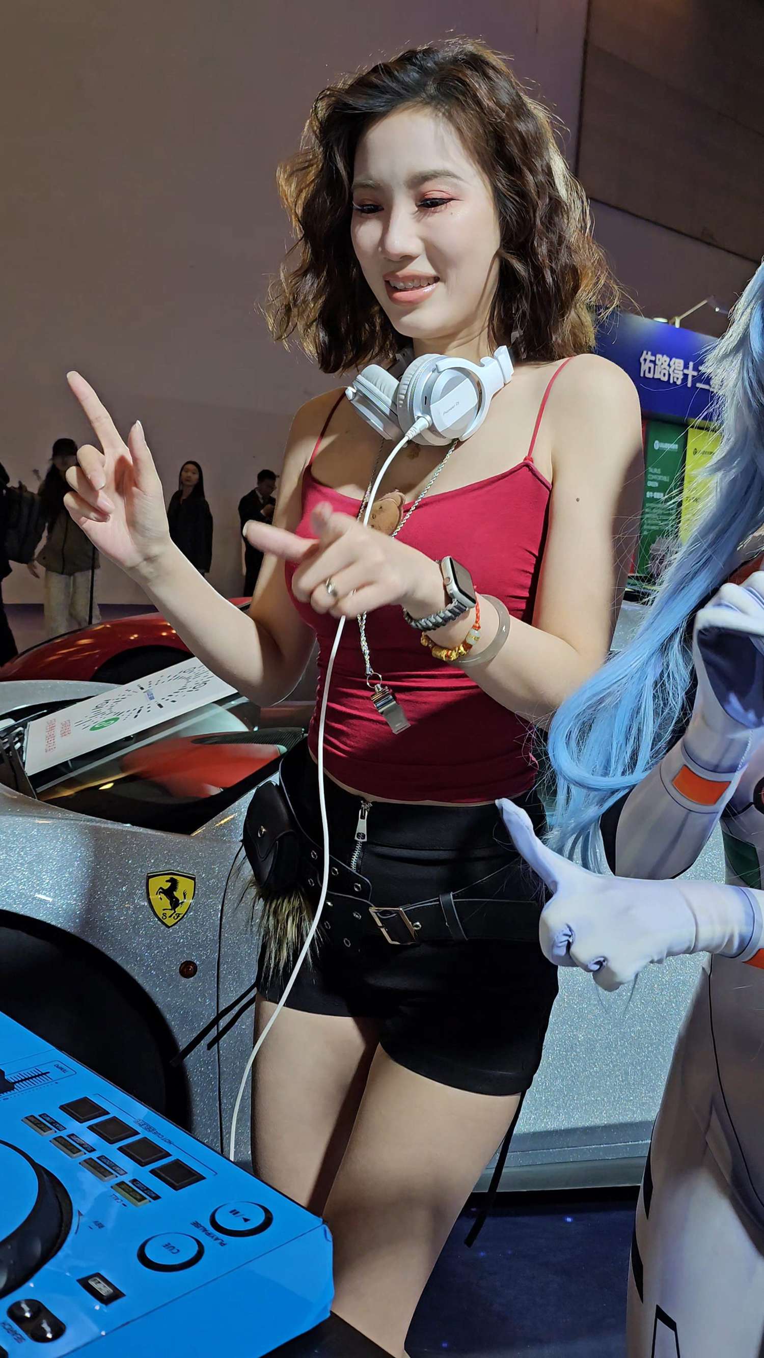 ���е�DJ����4K-6min.mp4_20250410_134137.456.jpg
