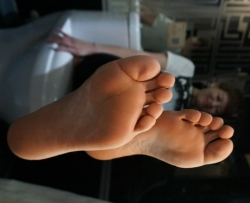 ��Ů�����Ըж�ֺ�����㣨83p��  CZZJY-Z502