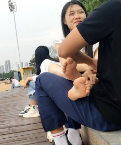 �����еĴ������Ů�������Ѻ�����Ϸ[02:00]