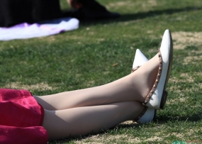 ����Ů������˿���ȫ¶����31P��