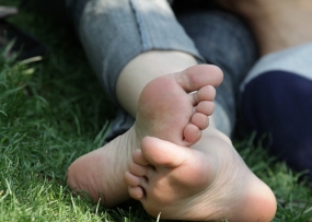���������ͺó�ɫ���㣬����д���˿�ľ�ͷ��31P��