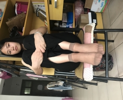 ��Ů��˿�� (104) 98P