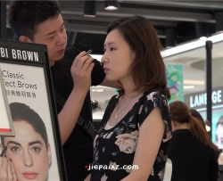 4K - �ڻ�ױ��Ů��һ˫�������͸�� [3.47 GB/MP4]