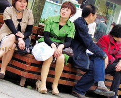 Ư�������½�����˿��Ů��18P��