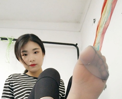 ��Ů��˿�� (105) 52P