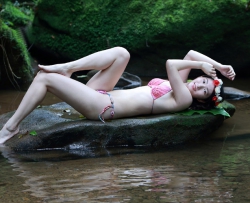 ��Ů�����Ըеıȼ�����ɽ������Ϸˮ 47P