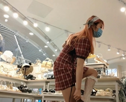 ż���Ứ��˿��ϥ����Ů��Ьʱ���϶�[00:24]