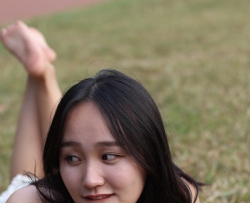 �������⾰��Ʒ��������Ů�ĺ�ɫ����[30P]