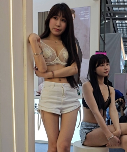 ��������չ�ڰ�����˫ģ�ֻ�4K-5min