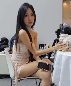 ���ݸ�װչФ������˿4K-6min