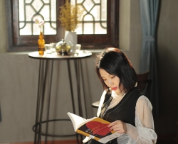 ���� ��һĨ�����µ�˿��  31p
