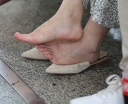 ��ABCϵ�С�������Ů�Ӱ���ƽ�׼�ͷЬ�ѳ�����ˮ�� 29P CZZJY-A565
