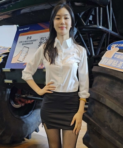 ���ݸ�װչ֮��Ů��˿����4K-5min