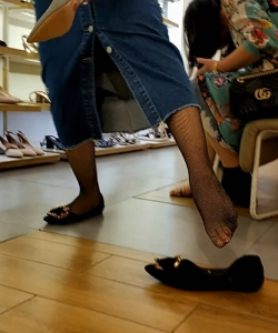 ��˿������Ů�Դ��߸�Ь[02:07]