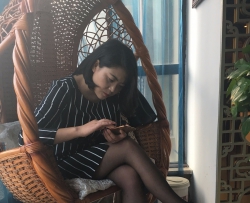 ��˿�Ը�������Ů [11P]