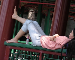 ����С�ٸ����޹˼ɵĸ�����չ������������֮��չ¶���� �ڶ��� 141P CZZJY-W201