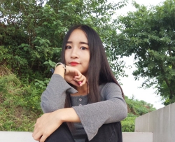 ��Ů��˿�� (78) 136P