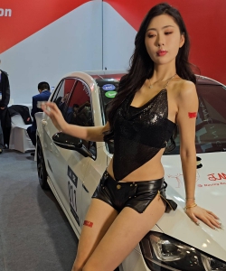 ���ݸ�װչ֮Ҷ����Ƥ��߸�4K-5min