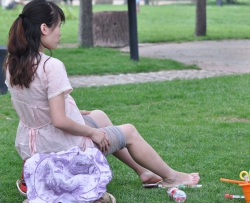 ����Ů�Ӳ�ƺ�ϵİ������� ��24P) CZZJY-Q082