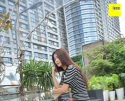 [IESS��˼Ȥ��] ����˿���¶̨������Сѩ [99P]