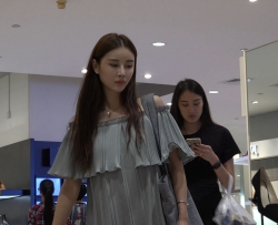 ��ֵ���Ů�Ÿ��㿴�����ڽ��ϻ����� 4k 1.45G 2��
