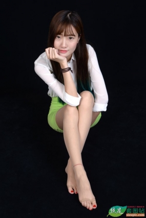 ����ͼ�� No.133 СǮ���� [16P 193MB]
