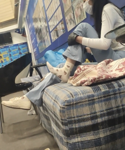 �ּ���Ů�����±�Ь�����������[01:26]
